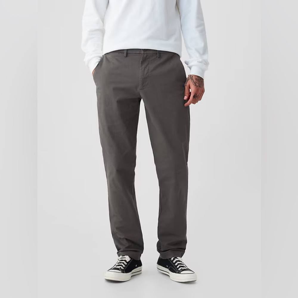 NWT Gap Modern Khakis Slim Fit Pants
